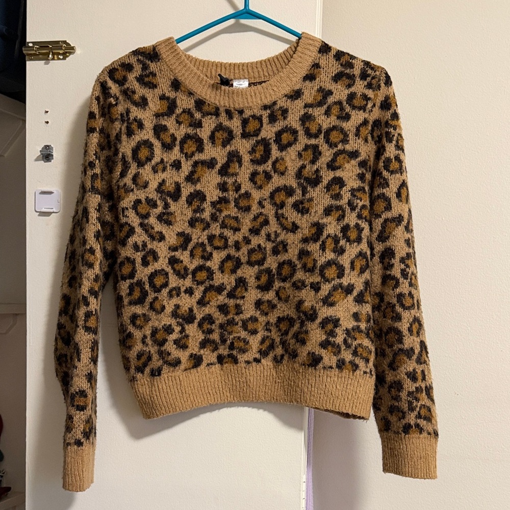 Divided Leopard Pattern Sweater - Tan and Black